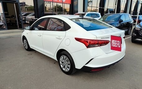 Hyundai Solaris II рестайлинг, 2021 год, 1 390 000 рублей, 4 фотография