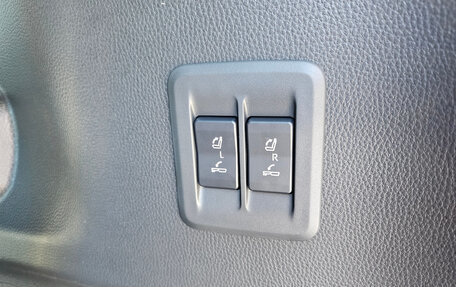 Toyota Land Cruiser Prado, 2026 год, 9 900 000 рублей, 27 фотография