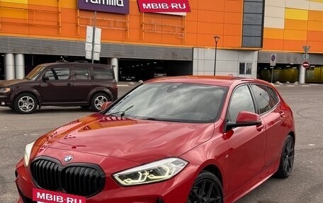 BMW 1 серия, 2021 год, 3 500 000 рублей, 5 фотография