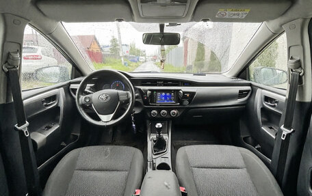 Toyota Corolla, 2013 год, 1 040 000 рублей, 4 фотография