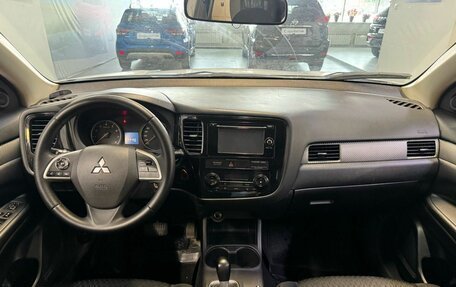 Mitsubishi Outlander III рестайлинг 3, 2012 год, 930 000 рублей, 7 фотография