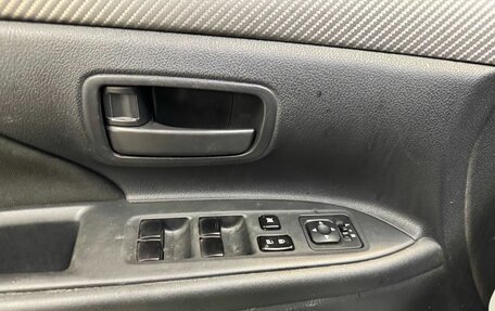 Mitsubishi Outlander III рестайлинг 3, 2012 год, 930 000 рублей, 15 фотография