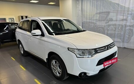 Mitsubishi Outlander III рестайлинг 3, 2012 год, 930 000 рублей, 3 фотография
