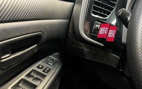 Mitsubishi Outlander III рестайлинг 3, 2012 год, 930 000 рублей, 16 фотография