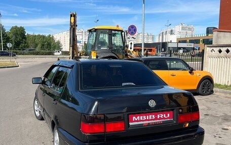 Volkswagen Vento, 1996 год, 245 000 рублей, 1 фотография