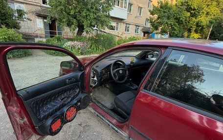 Volkswagen Passat B5+ рестайлинг, 1997 год, 250 000 рублей, 2 фотография