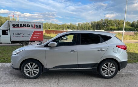 Hyundai ix35 I рестайлинг, 2010 год, 1 070 000 рублей, 2 фотография