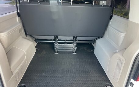 Volkswagen Caravelle T6 рестайлинг, 2019 год, 2 740 000 рублей, 19 фотография