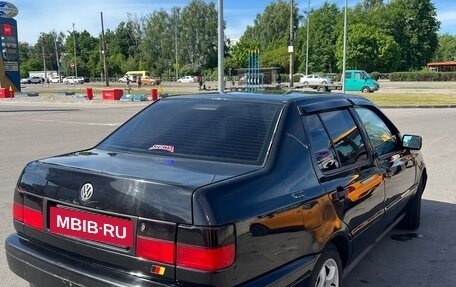 Volkswagen Vento, 1996 год, 245 000 рублей, 2 фотография