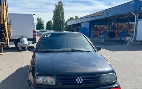 Volkswagen Vento, 1996 год, 245 000 рублей, 4 фотография
