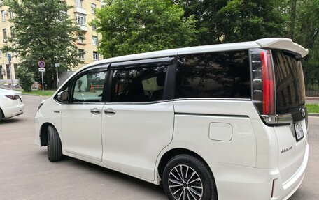 Toyota Esquire I, 2018 год, 2 699 999 рублей, 3 фотография