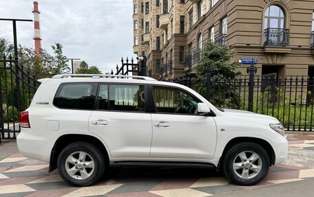 Toyota Land Cruiser 200, 2011 год, 2 850 000 рублей, 7 фотография