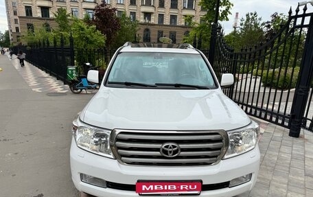Toyota Land Cruiser 200, 2011 год, 2 850 000 рублей, 2 фотография