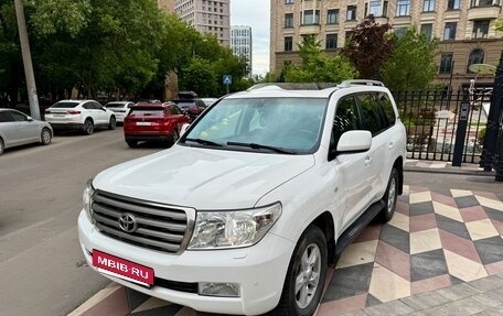 Toyota Land Cruiser 200, 2011 год, 2 850 000 рублей, 3 фотография