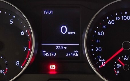 Volkswagen Tiguan II, 2018 год, 1 649 000 рублей, 16 фотография