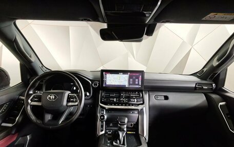 Toyota Land Cruiser, 2023 год, 9 300 000 рублей, 14 фотография