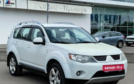 Mitsubishi Outlander III рестайлинг 3, 2008 год, 797 000 рублей, 4 фотография