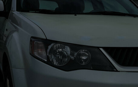 Mitsubishi Outlander III рестайлинг 3, 2008 год, 797 000 рублей, 16 фотография