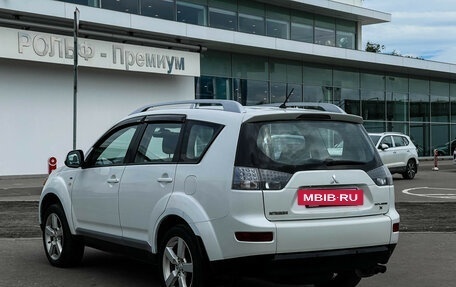 Mitsubishi Outlander III рестайлинг 3, 2008 год, 797 000 рублей, 8 фотография