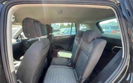 Volkswagen Tiguan II, 2022 год, 2 342 000 рублей, 8 фотография