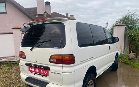 Mitsubishi Delica III, 1989 год, 820 000 рублей, 4 фотография