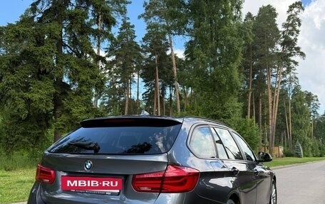 BMW 3 серия, 2018 год, 1 860 000 рублей, 2 фотография