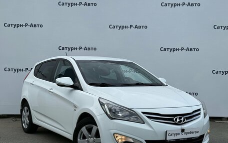 Hyundai Solaris II рестайлинг, 2015 год, 1 110 000 рублей, 3 фотография