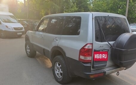 Mitsubishi Pajero III рестайлинг, 2002 год, 600 000 рублей, 3 фотография