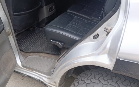 Mitsubishi Pajero III рестайлинг, 2002 год, 600 000 рублей, 21 фотография