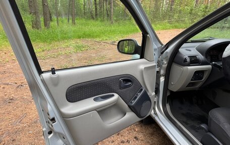 Renault Symbol I, 2004 год, 400 000 рублей, 20 фотография
