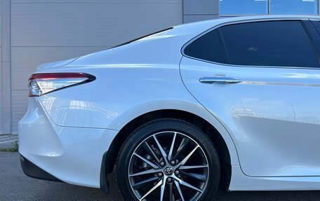 Toyota Camry, 2022 год, 3 770 000 рублей, 9 фотография