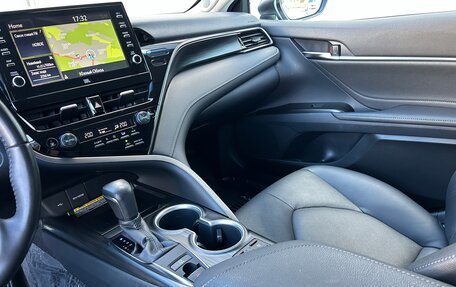 Toyota Camry, 2022 год, 3 770 000 рублей, 11 фотография
