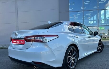Toyota Camry, 2022 год, 3 770 000 рублей, 3 фотография