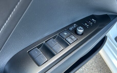 Toyota Camry, 2022 год, 3 770 000 рублей, 26 фотография