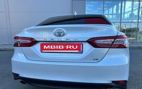 Toyota Camry, 2022 год, 3 770 000 рублей, 14 фотография
