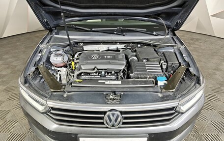 Volkswagen Passat B8 рестайлинг, 2017 год, 1 815 000 рублей, 11 фотография