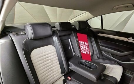 Volkswagen Passat B8 рестайлинг, 2017 год, 1 815 000 рублей, 17 фотография
