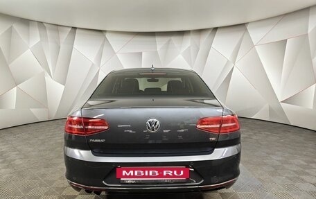 Volkswagen Passat B8 рестайлинг, 2017 год, 1 815 000 рублей, 8 фотография
