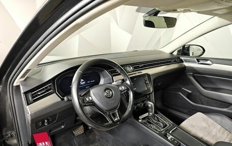 Volkswagen Passat B8 рестайлинг, 2017 год, 1 815 000 рублей, 19 фотография