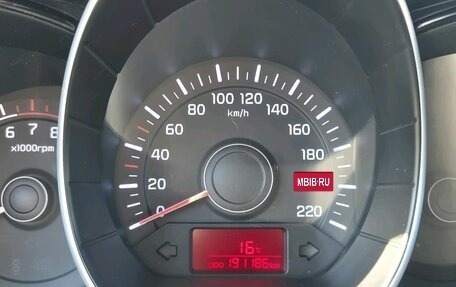 KIA Rio III рестайлинг, 2013 год, 690 000 рублей, 16 фотография