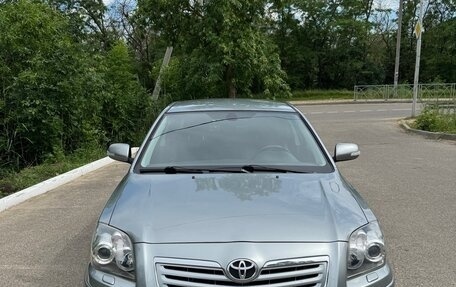 Toyota Avensis III рестайлинг, 2007 год, 960 000 рублей, 1 фотография