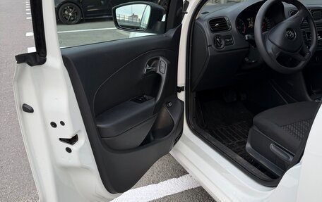 Volkswagen Polo VI (EU Market), 2019 год, 1 000 350 рублей, 2 фотография
