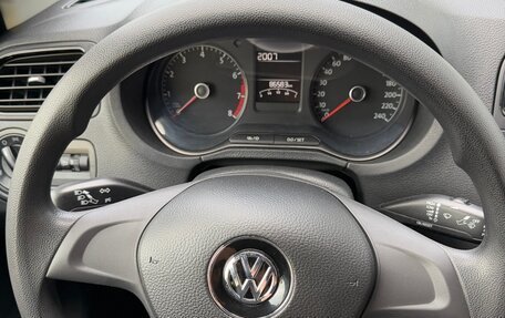 Volkswagen Polo VI (EU Market), 2019 год, 1 000 350 рублей, 15 фотография