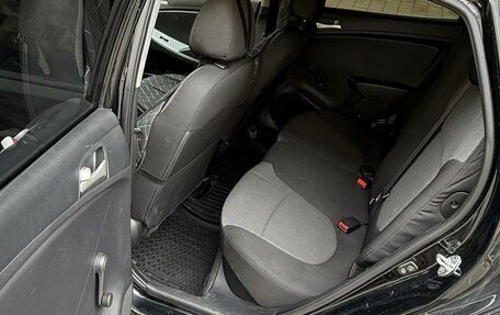 Hyundai Solaris II рестайлинг, 2012 год, 700 000 рублей, 7 фотография