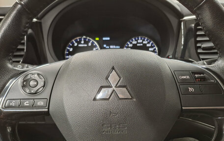 Mitsubishi Outlander III рестайлинг 3, 2018 год, 2 320 000 рублей, 24 фотография