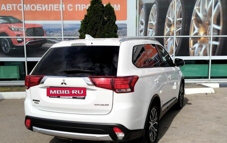 Mitsubishi Outlander III рестайлинг 3, 2018 год, 1 732 000 рублей, 5 фотография