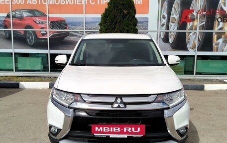 Mitsubishi Outlander III рестайлинг 3, 2018 год, 1 732 000 рублей, 2 фотография