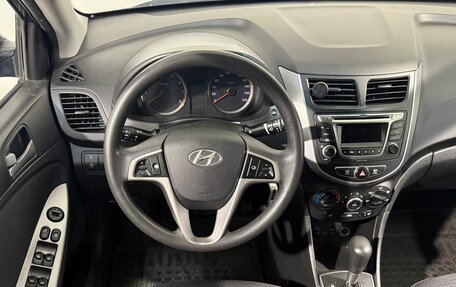 Hyundai Solaris II рестайлинг, 2015 год, 999 800 рублей, 10 фотография