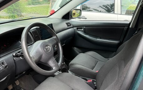 Toyota Corolla, 2004 год, 590 000 рублей, 3 фотография