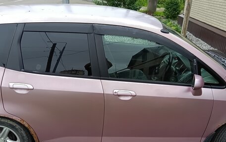 Honda Fit III, 2001 год, 250 000 рублей, 4 фотография